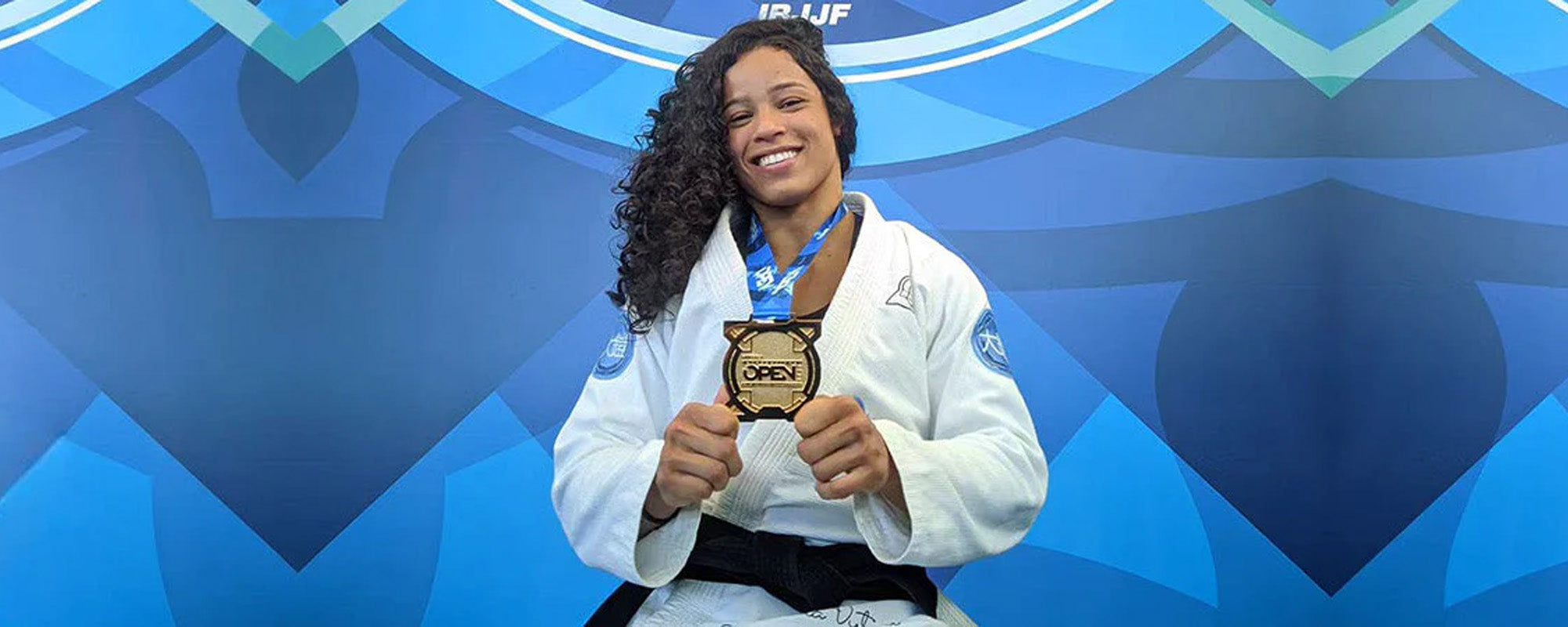 Julia Alves – Lightweight BJJ Black Belt