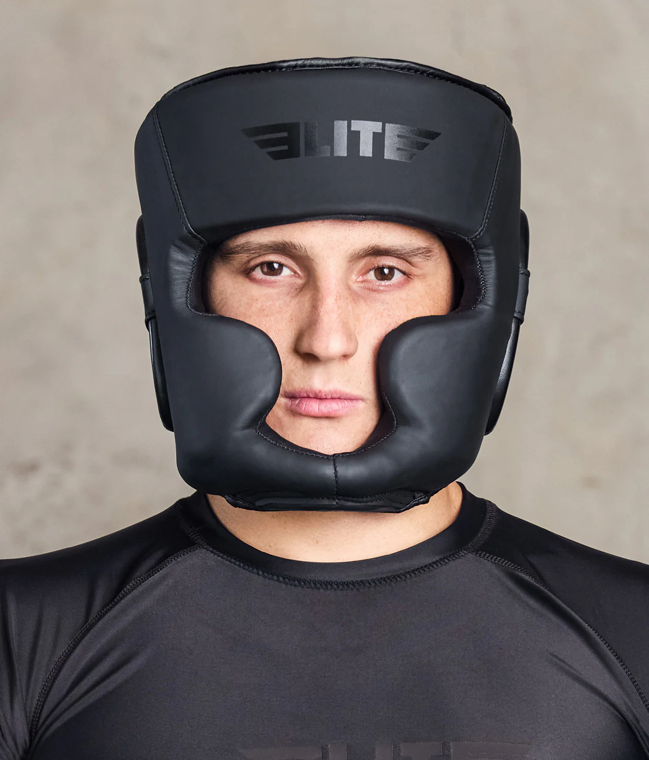 Adults' Essential Black/Black Boxing Headgear